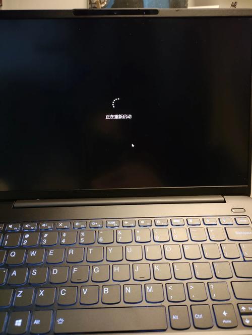 电脑第一次开机黑屏第二次正常