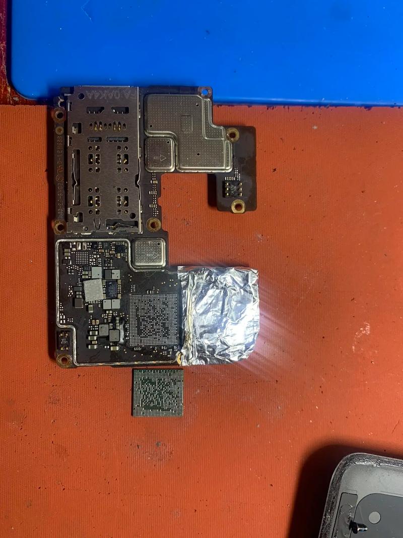 红米手机自动重启是怎么回事