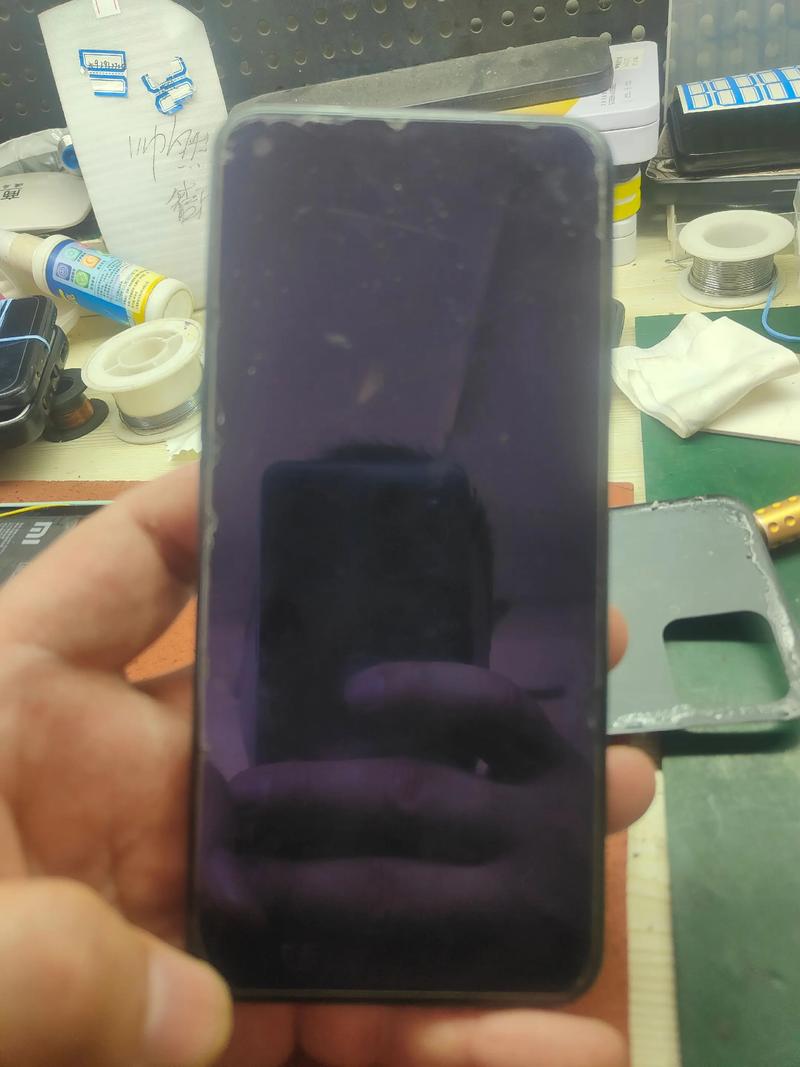 oppo手机黑屏是怎么回事