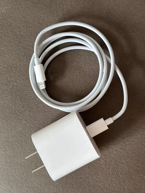 用安卓充电器充iphone