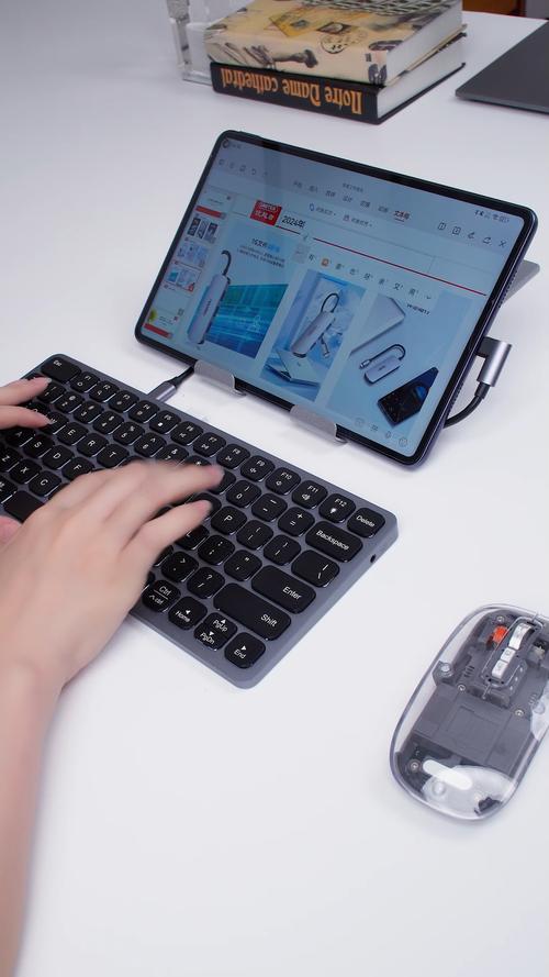 苹果平板电脑可以插u盘吗