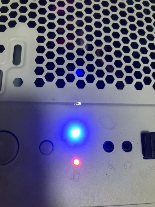 笔记本电脑关机后电源灯还亮