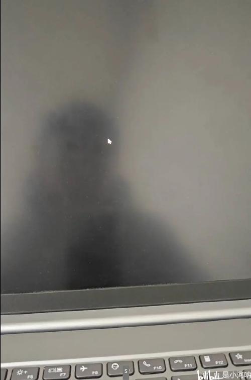 win7电脑黑屏只有鼠标