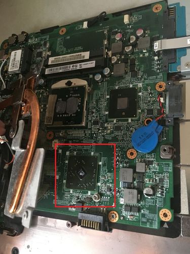 笔记本电脑显卡在哪个位置