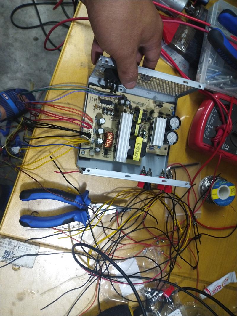 电脑电源改30v可调电源