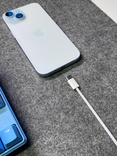 苹果手机充电时充电头发烫