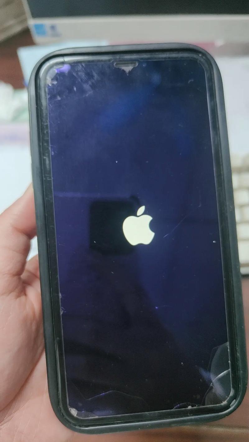 苹果手机卡屏是什么原因