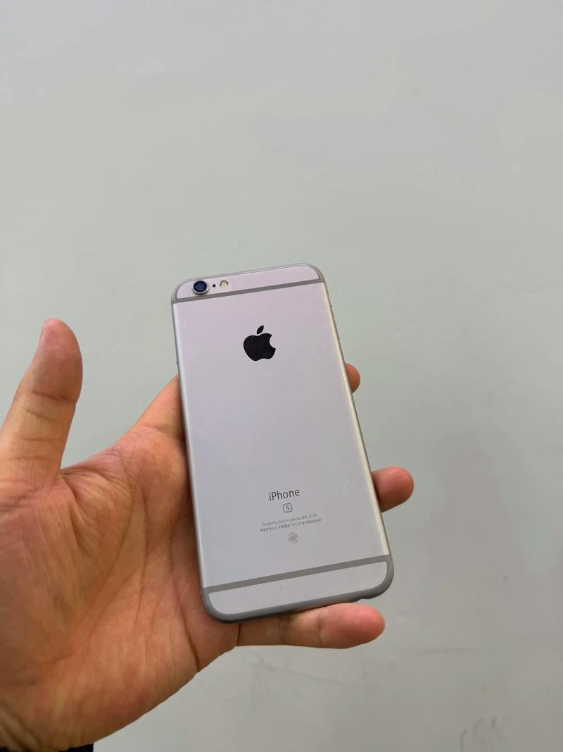 苹果6s是几g运行内存