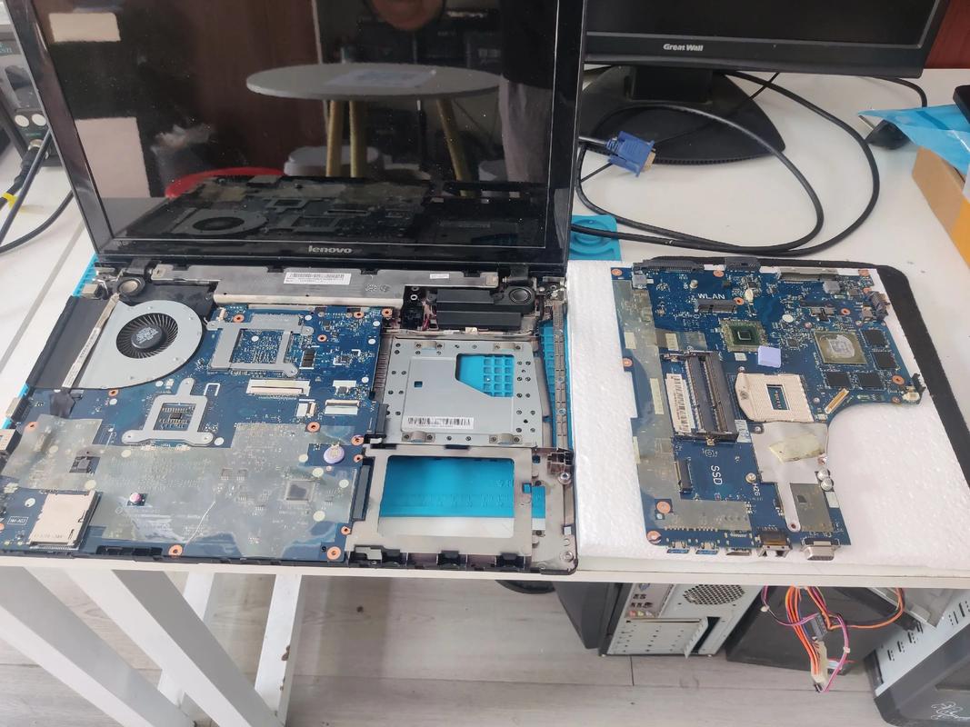 笔记本电脑修主板多少钱