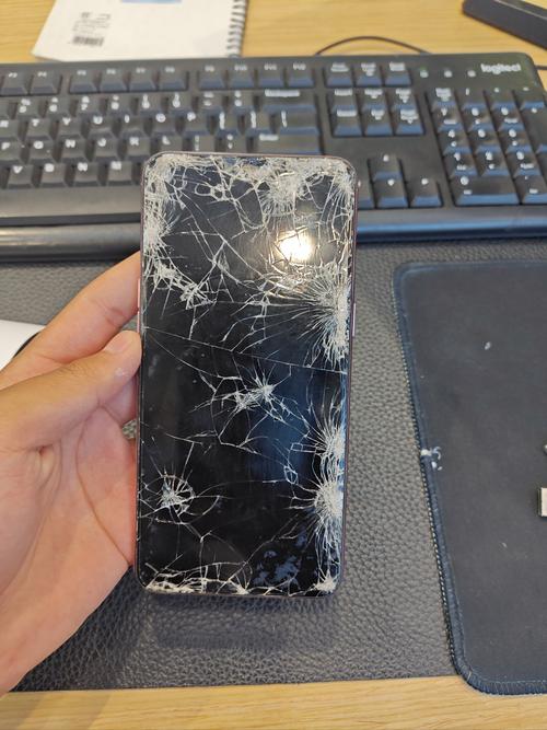 手机屏幕碎了可以充电吗