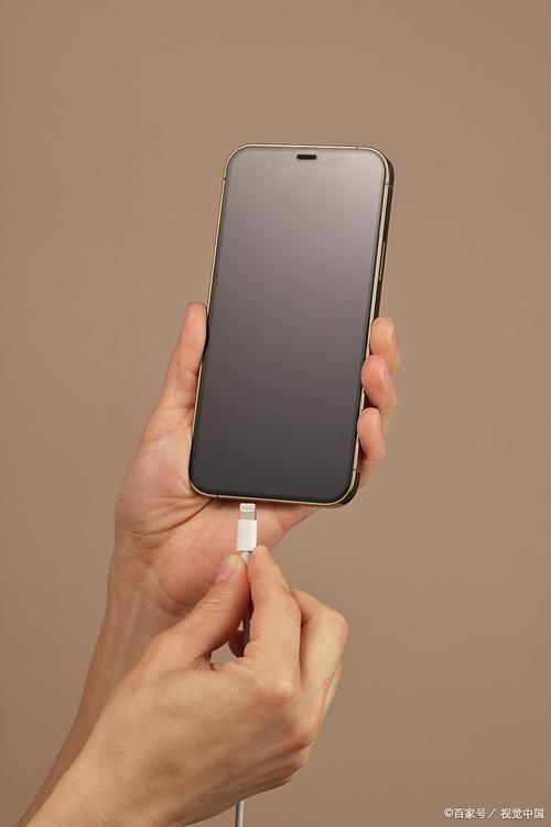 怎么判断手机有没有贴膜