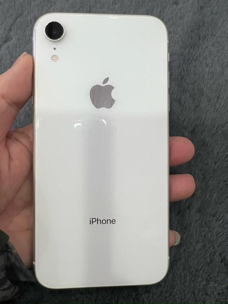 iphone开机白苹果