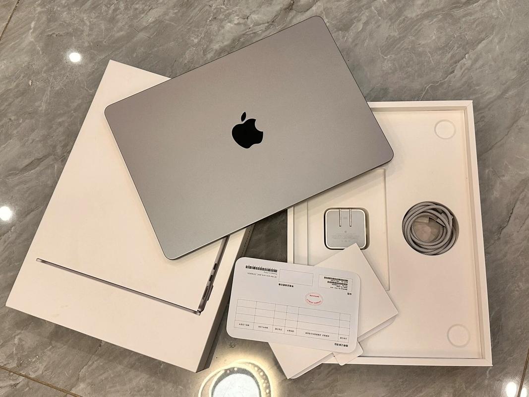 苹果电脑为什么这么贵