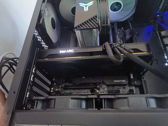 电脑独立显卡是什么意思