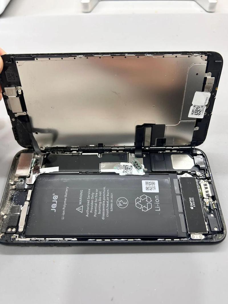 苹果7换电池教程图解